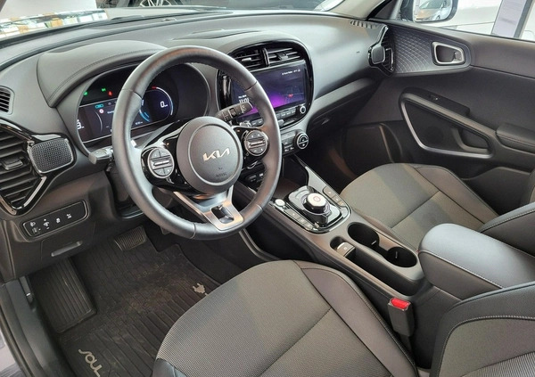 Kia Soul cena 156900 przebieg: 8000, rok produkcji 2023 z Lesko małe 277